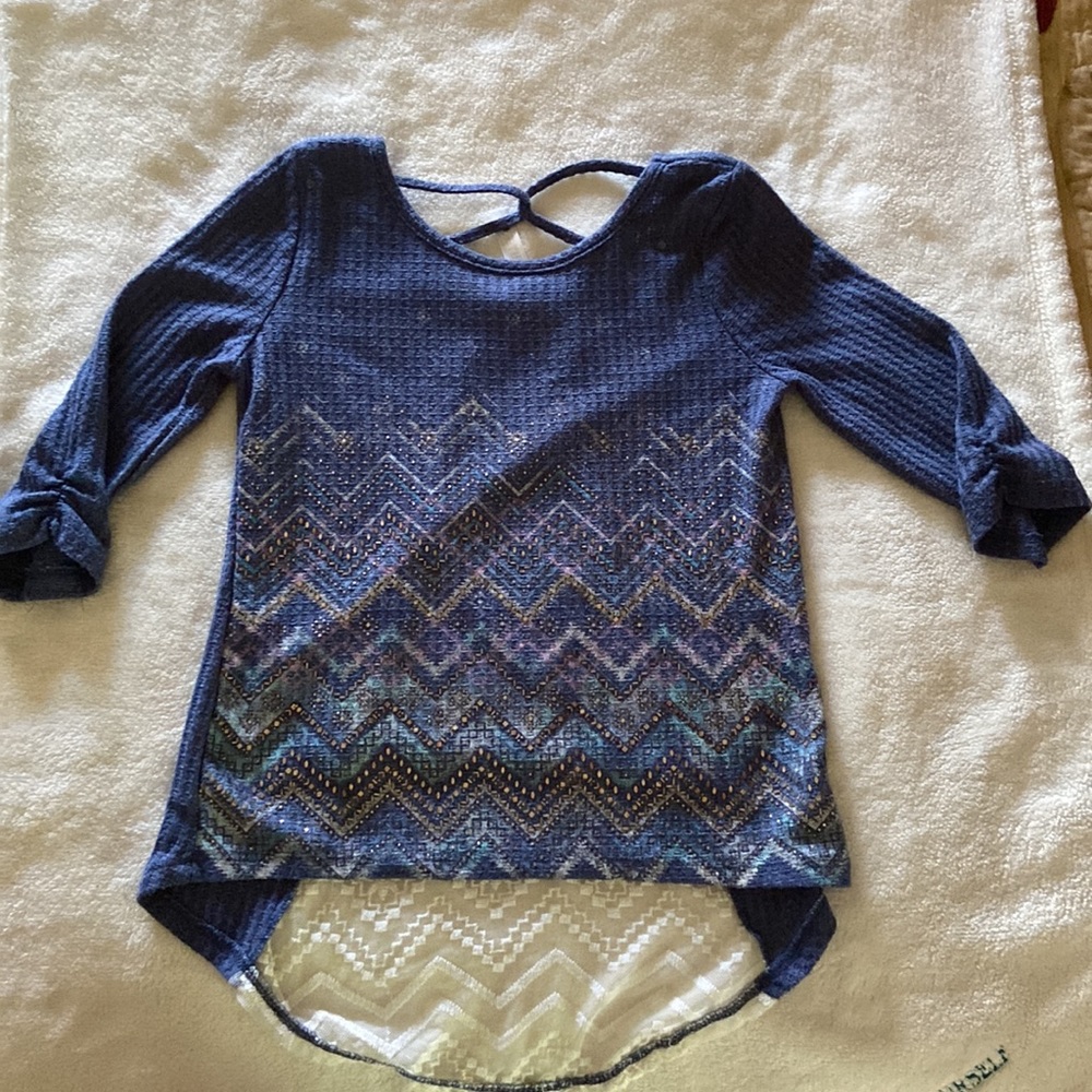 Girls Blue Waffle Top with Lace Inlaid Front - Size L